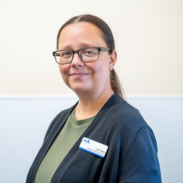 Lisa Payne - Maes Glas Vets (Web)